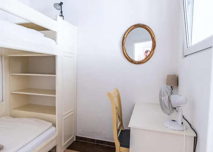 Backstein Obo19 شقة *