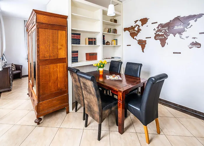 Backstein Obo19 شقة *